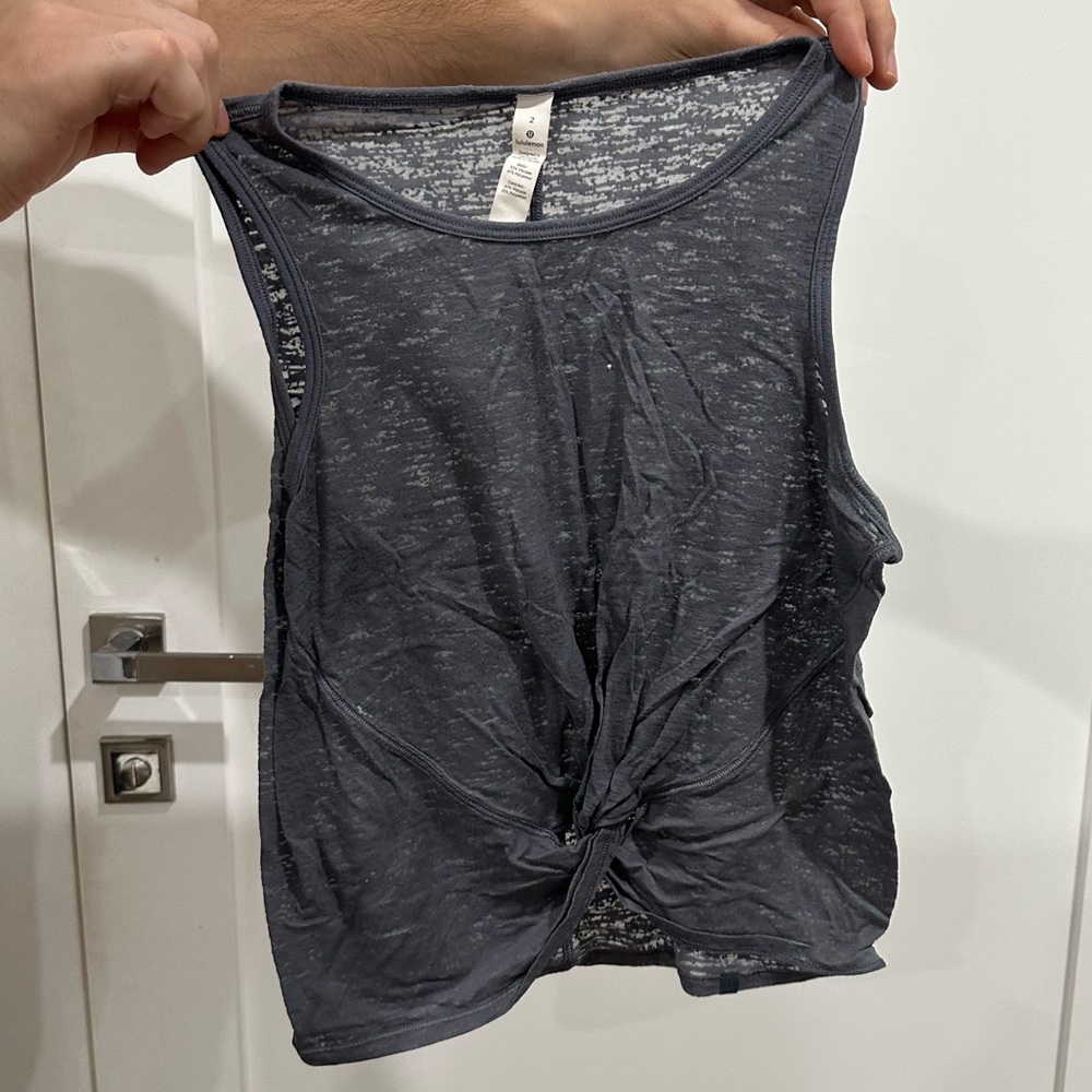 LULULEMON TANK